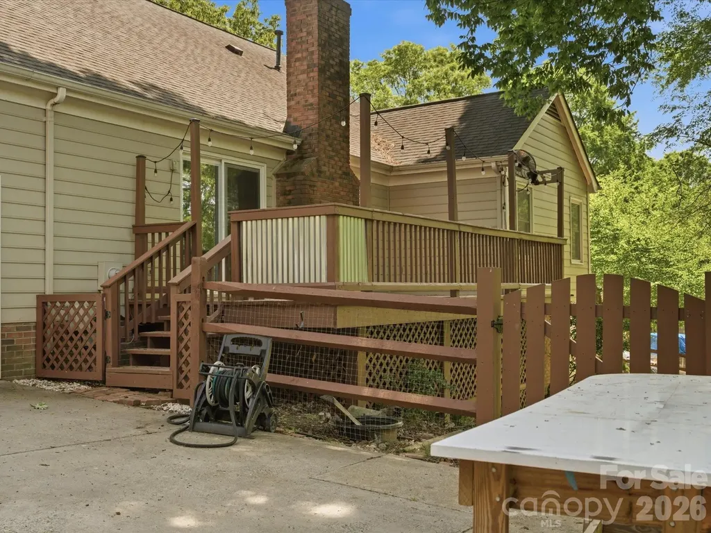 9437 Fairmead Drive Charlotte NC 28269