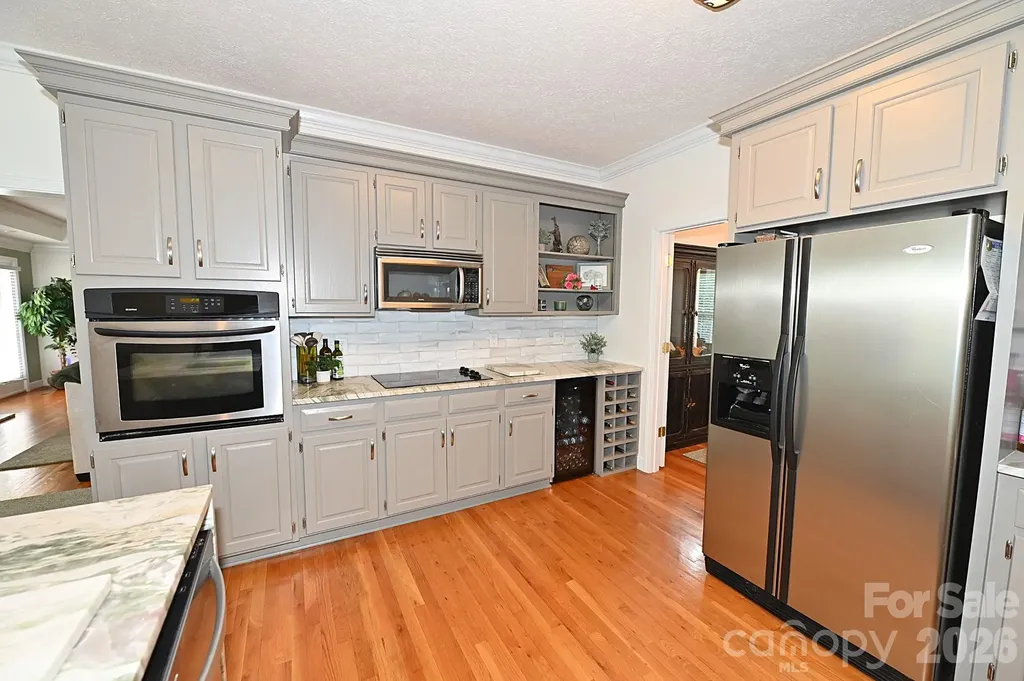 406 5th Avenue NE Conover NC 28613