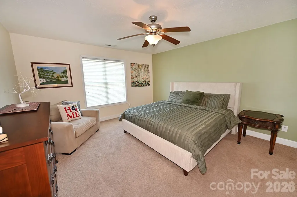 406 5th Avenue NE Conover NC 28613
