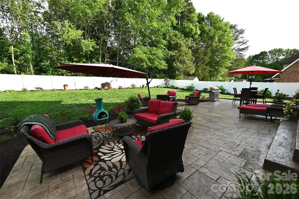 406 5th Avenue NE Conover NC 28613