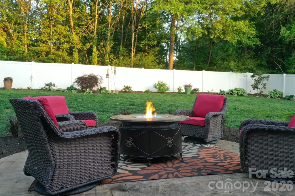 406 5th Avenue NE Conover NC 28613