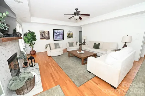 406 5th Avenue NE Conover NC 28613