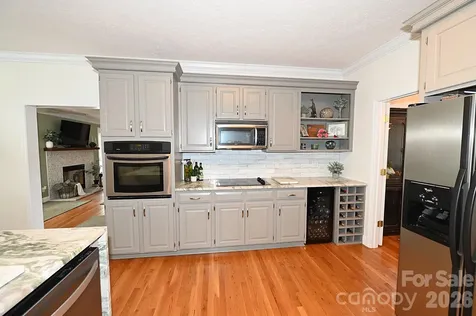 406 5th Avenue NE Conover NC 28613