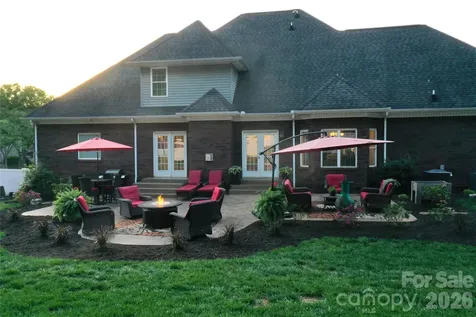 406 5th Avenue NE Conover NC 28613