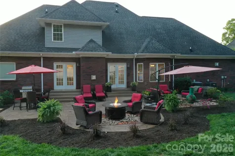 406 5th Avenue NE Conover NC 28613