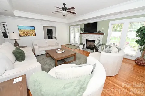 406 5th Avenue NE Conover NC 28613