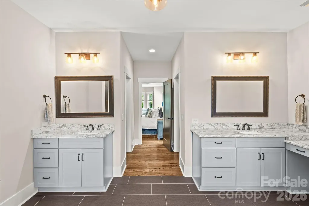 815 W Kingston Avenue Charlotte NC 28203