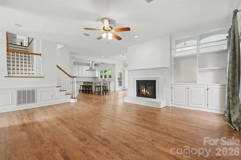 6123 Glen Manor Drive Charlotte NC 28269