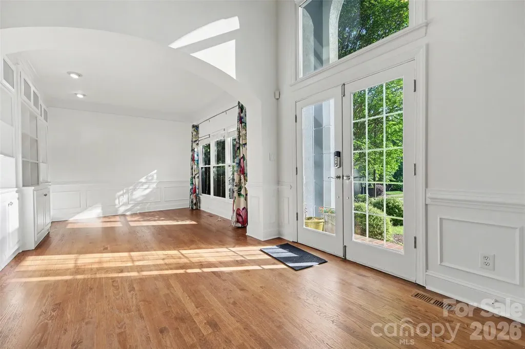 6123 Glen Manor Drive Charlotte NC 28269