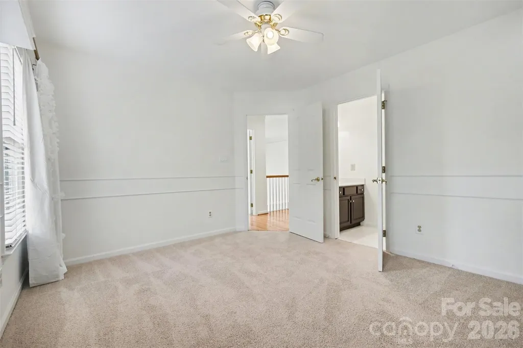 6123 Glen Manor Drive Charlotte NC 28269