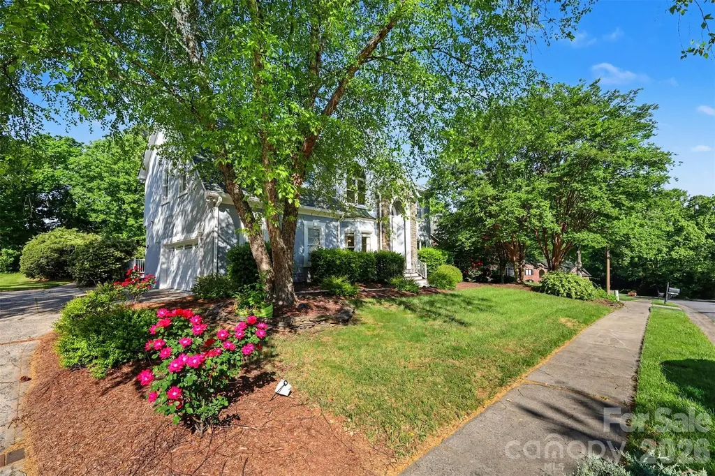 6123 Glen Manor Drive Charlotte NC 28269