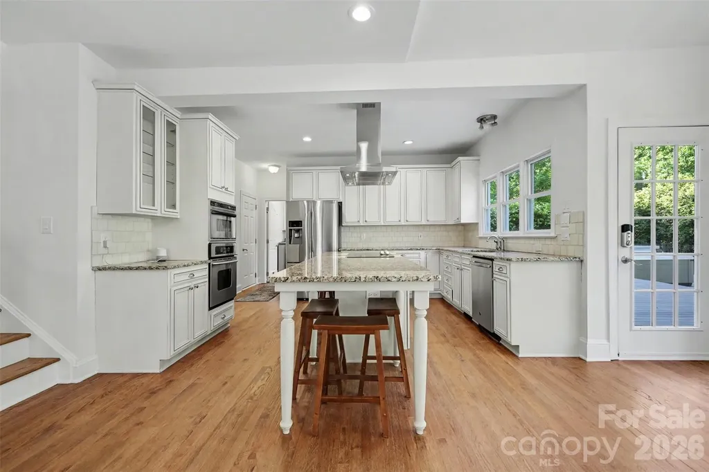 6123 Glen Manor Drive Charlotte NC 28269