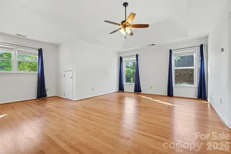 6123 Glen Manor Drive Charlotte NC 28269