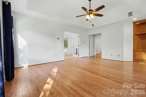 6123 Glen Manor Drive Charlotte NC 28269