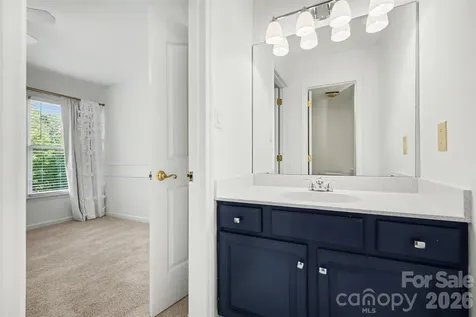 6123 Glen Manor Drive Charlotte NC 28269