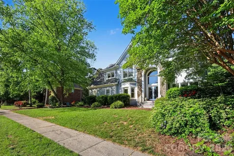 6123 Glen Manor Drive Charlotte NC 28269