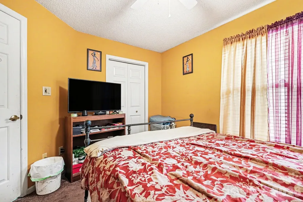 5813 Amity Springs Drive Charlotte NC 28212