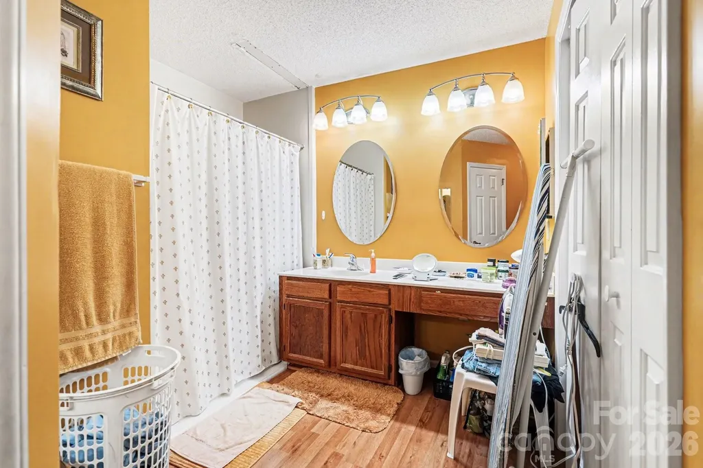 5813 Amity Springs Drive Charlotte NC 28212