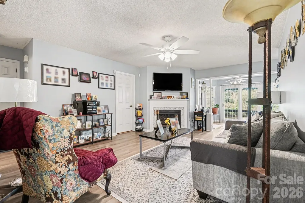 5813 Amity Springs Drive Charlotte NC 28212