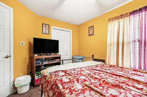 5813 Amity Springs Drive Charlotte NC 28212