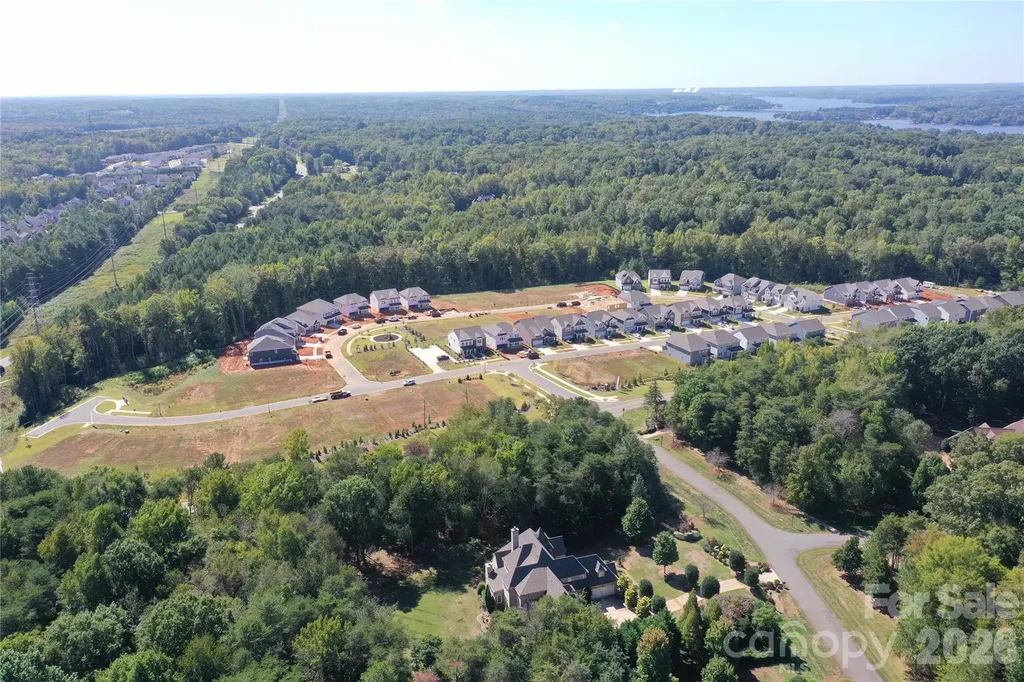 11229 Lochmere Road Charlotte NC 28278