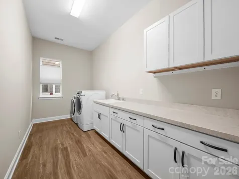 253 Stone Mountain Way Denver NC 28037