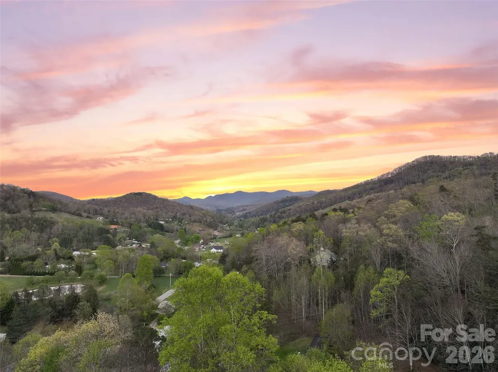 15 Kylie Grace Lane Candler NC 28715