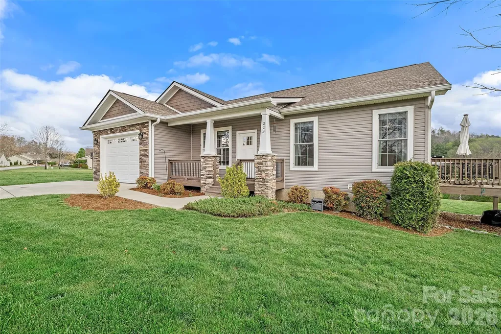 223 River Breeze Lane Etowah NC 28729