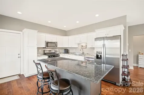 223 River Breeze Lane Etowah NC 28729
