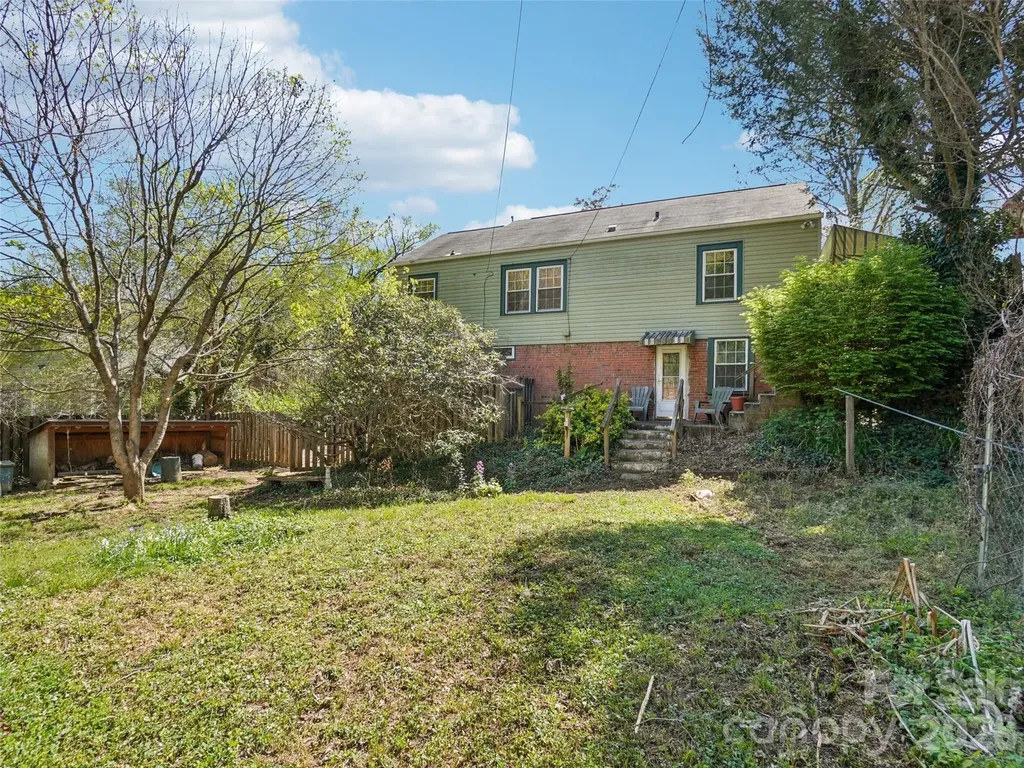 28 Kensington Drive Asheville NC 28805