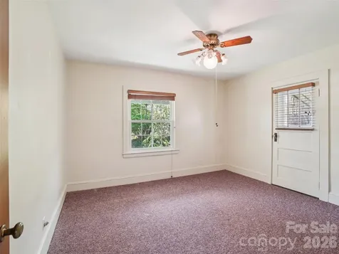 28 Kensington Drive Asheville NC 28805