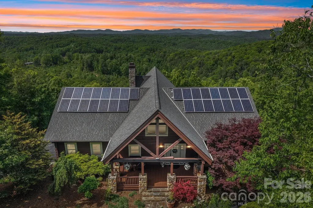 1072 Corsica Lane Saluda NC 28773