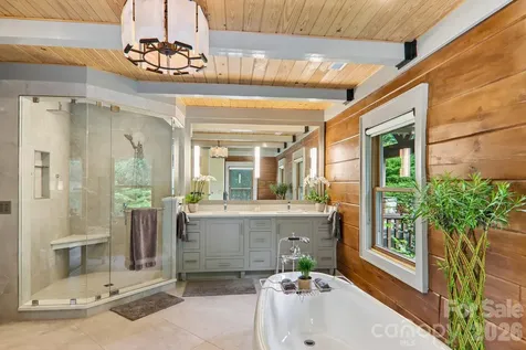 1072 Corsica Lane Saluda NC 28773