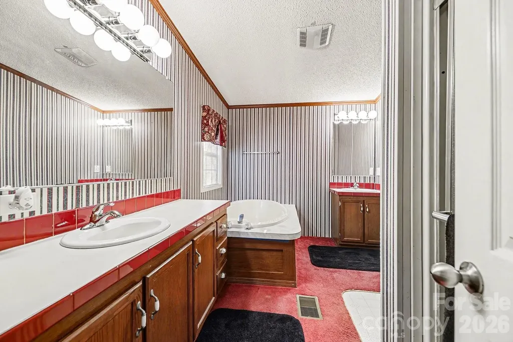 1115 Cross Creek Drive Walnut Cove NC 27052