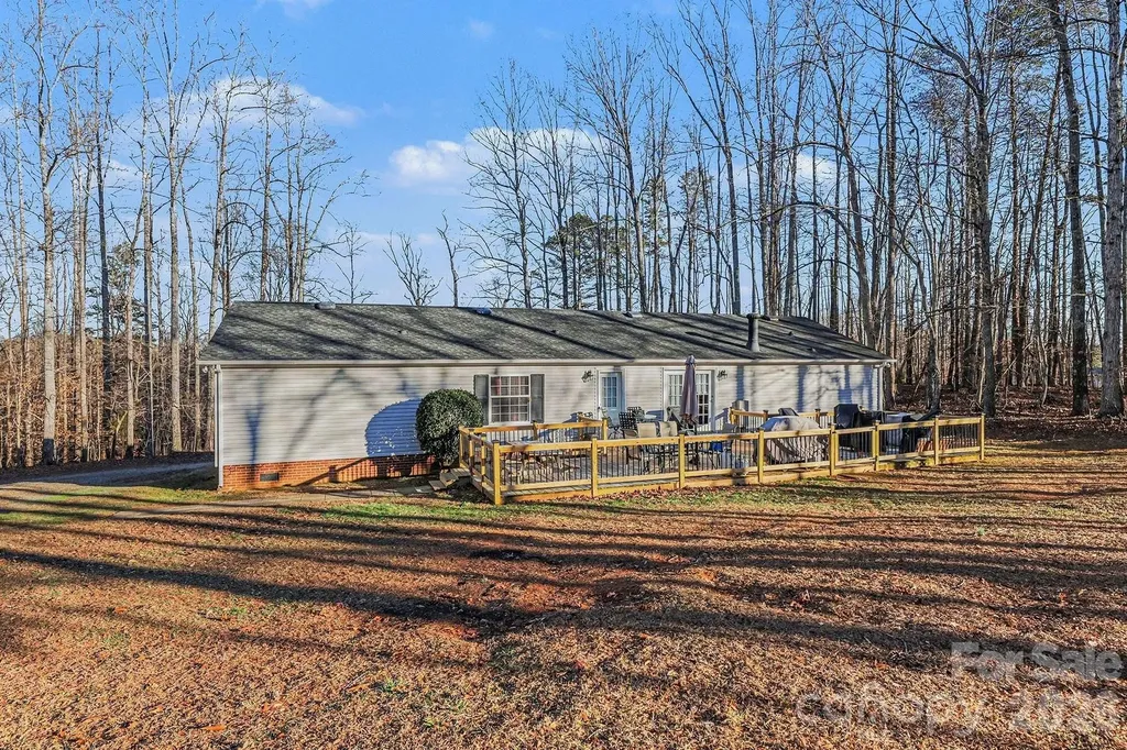 1115 Cross Creek Drive Walnut Cove NC 27052
