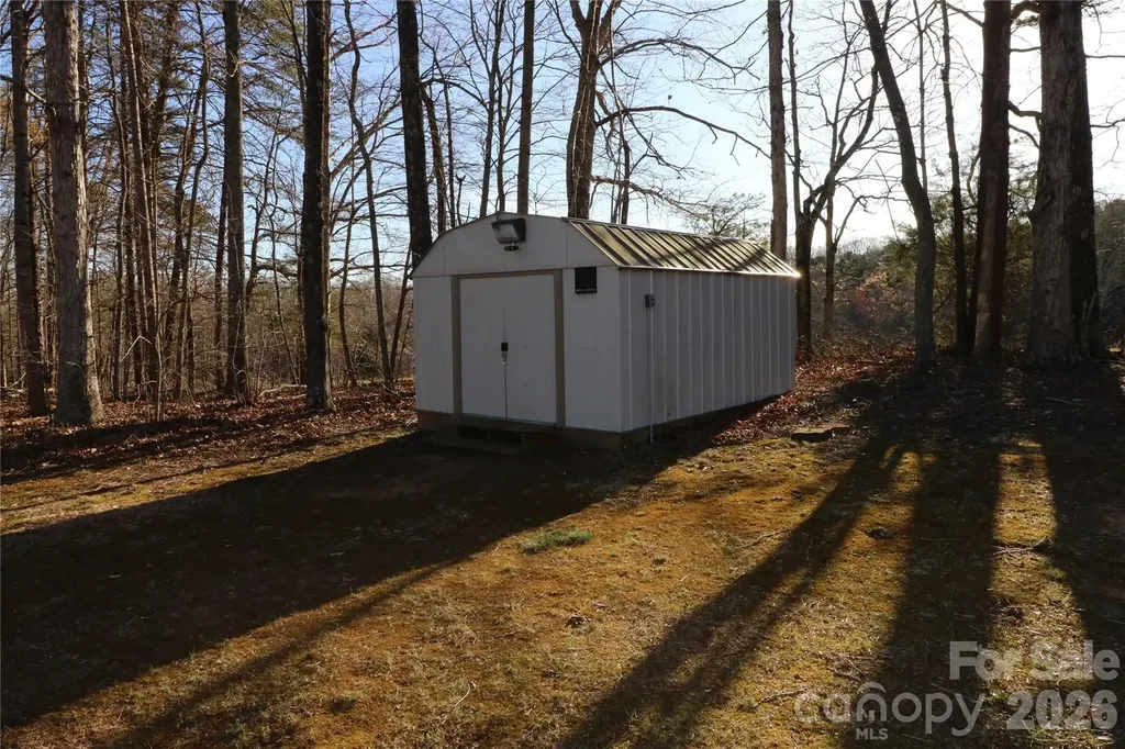 1115 Cross Creek Drive Walnut Cove NC 27052