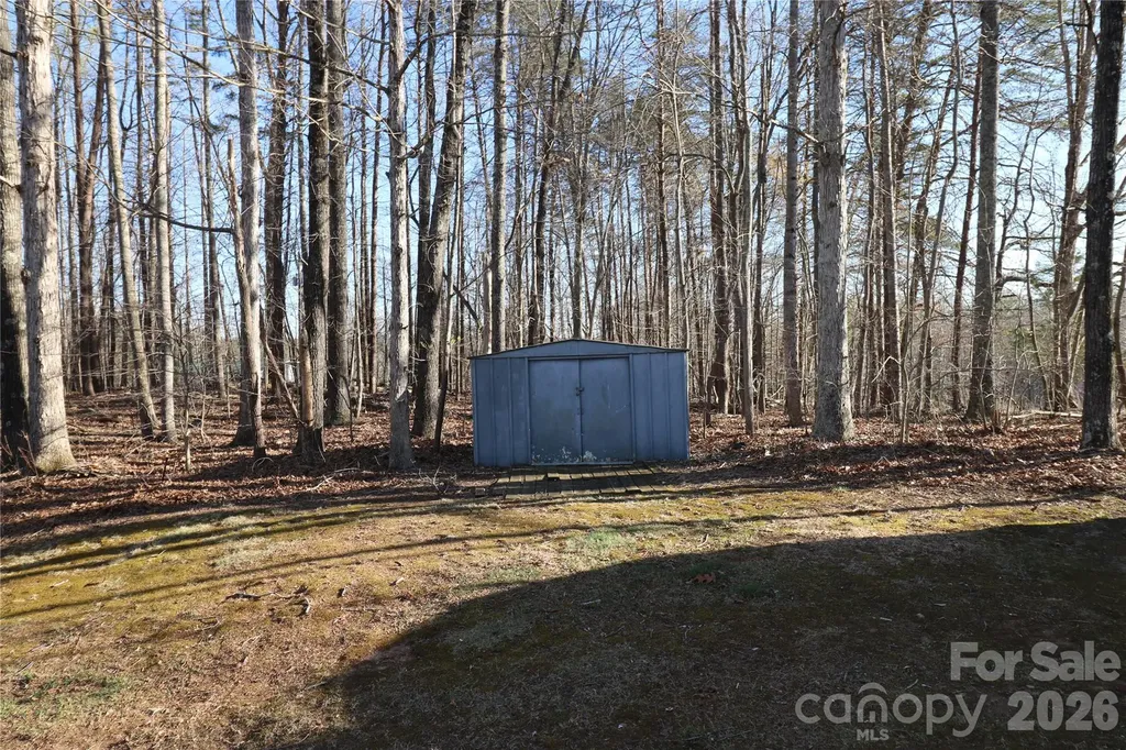 1115 Cross Creek Drive Walnut Cove NC 27052