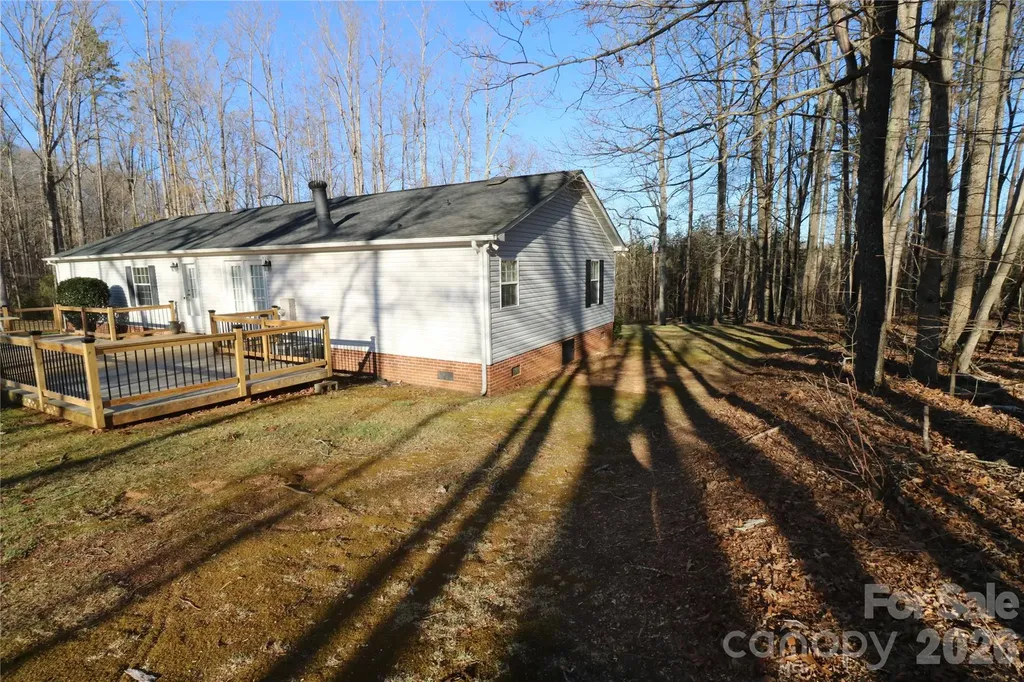 1115 Cross Creek Drive Walnut Cove NC 27052