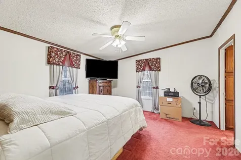 1115 Cross Creek Drive Walnut Cove NC 27052
