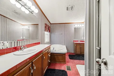 1115 Cross Creek Drive Walnut Cove NC 27052