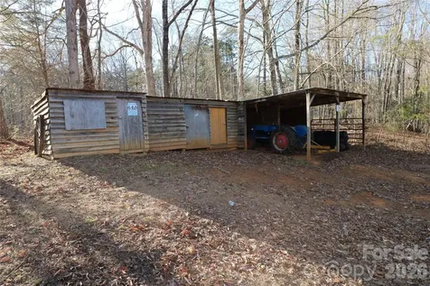 1115 Cross Creek Drive Walnut Cove NC 27052