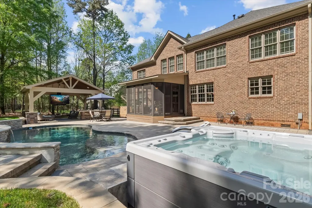 162 E Cold Hollow Farms Drive Mooresville NC 28117