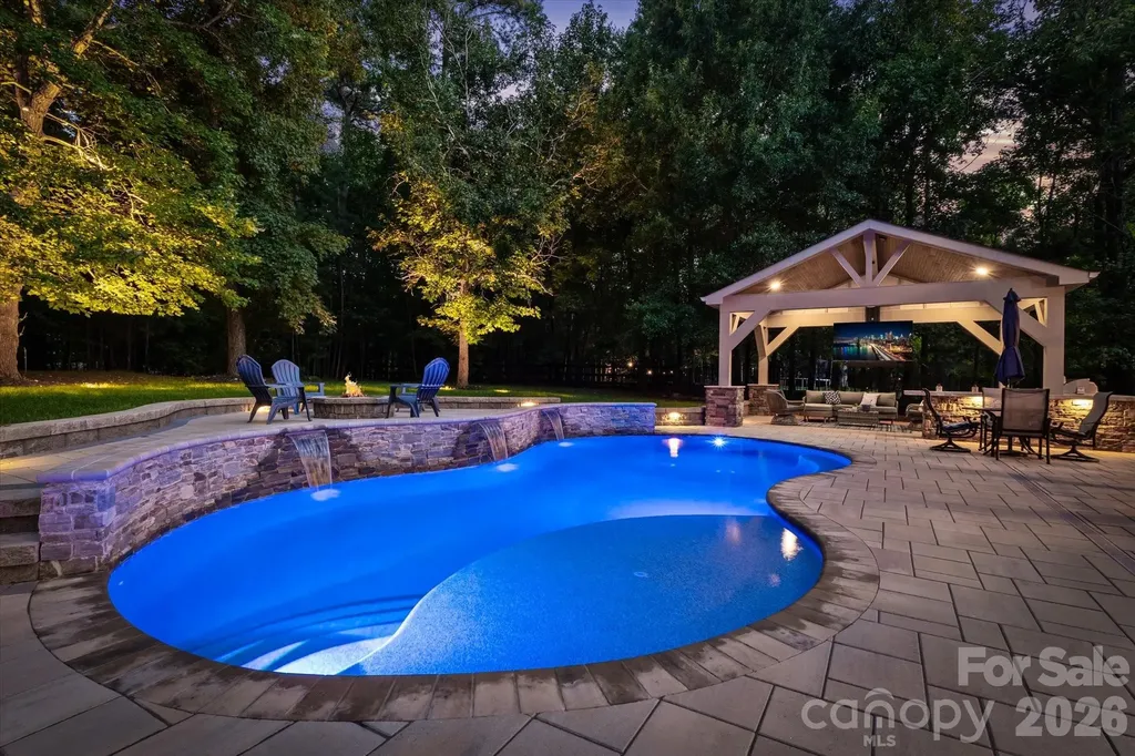 162 E Cold Hollow Farms Drive Mooresville NC 28117