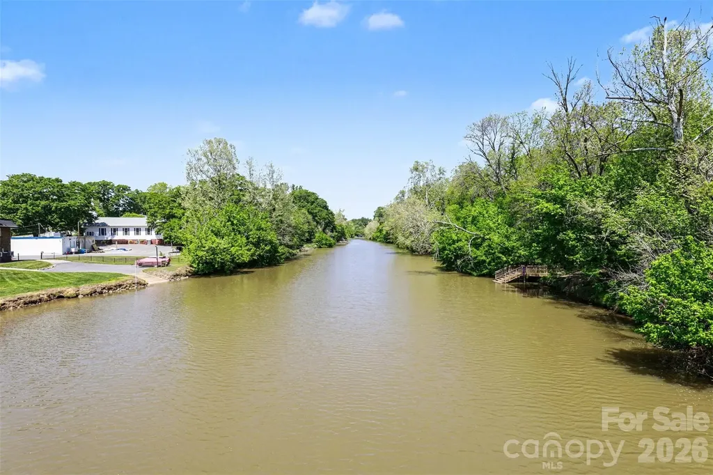 2020 Cramer Place Court Cramerton NC 28032