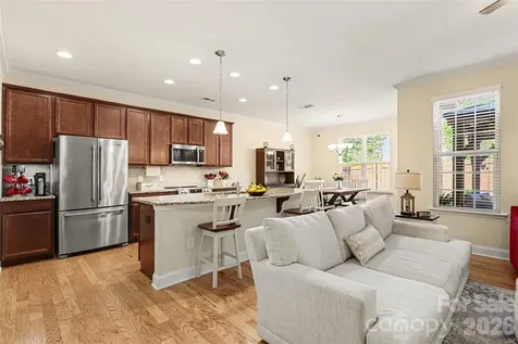 2020 Cramer Place Court Cramerton NC 28032