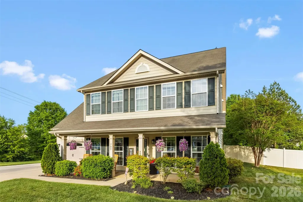 709 Heddington Court Gastonia NC 28056