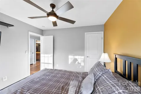709 Heddington Court Gastonia NC 28056
