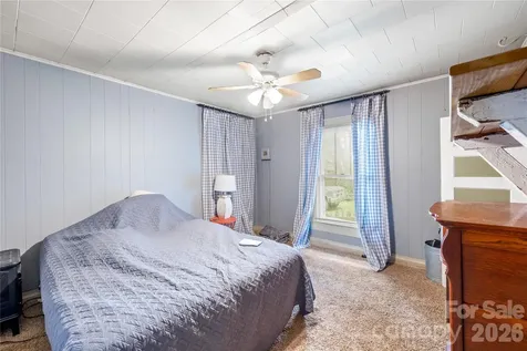 8035 Pleasant Grove Road Charlotte NC 28216