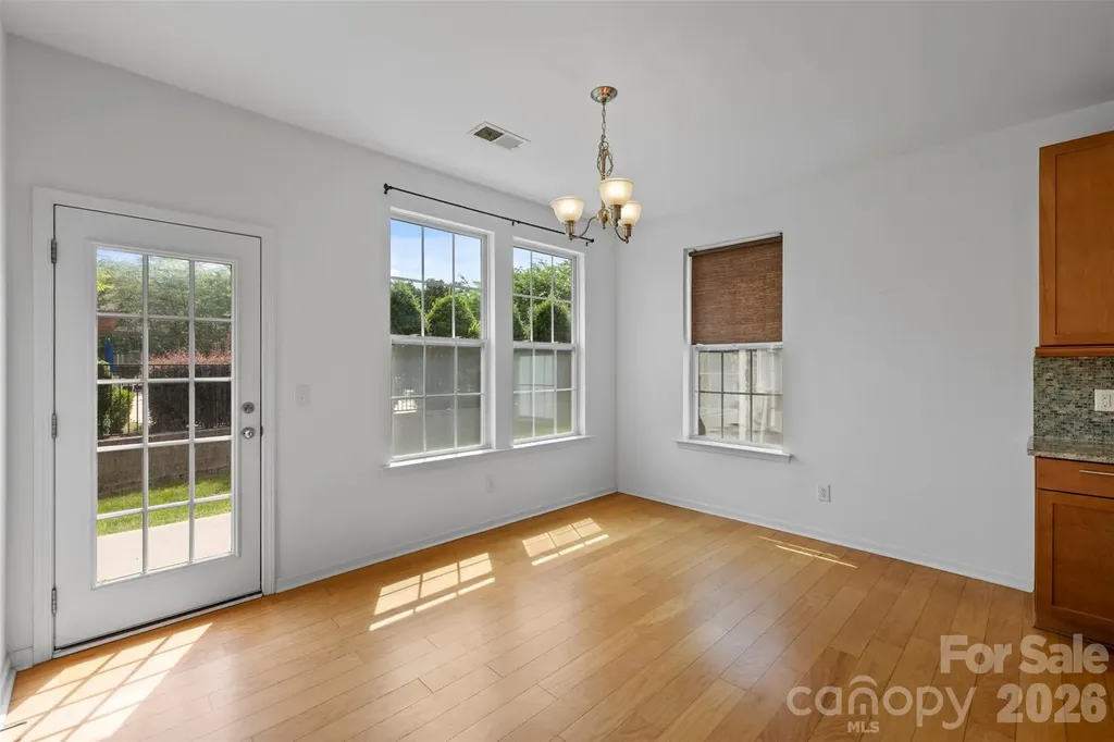 4418 Forest Gate Lane Charlotte NC 28270