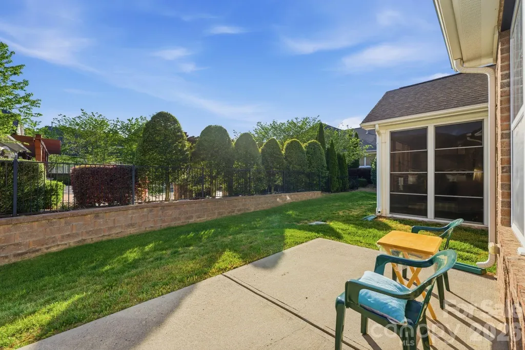 4418 Forest Gate Lane Charlotte NC 28270